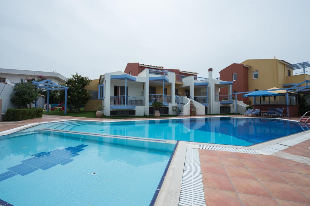 Niriides Apartment คิปปาริสเซีย ภายนอก รูปภาพ