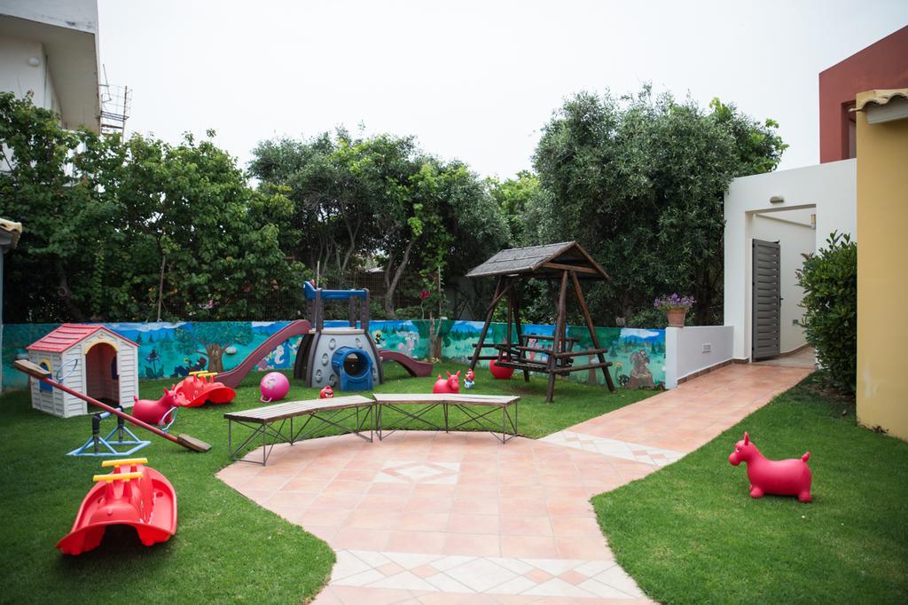 Niriides Apartment คิปปาริสเซีย ภายนอก รูปภาพ