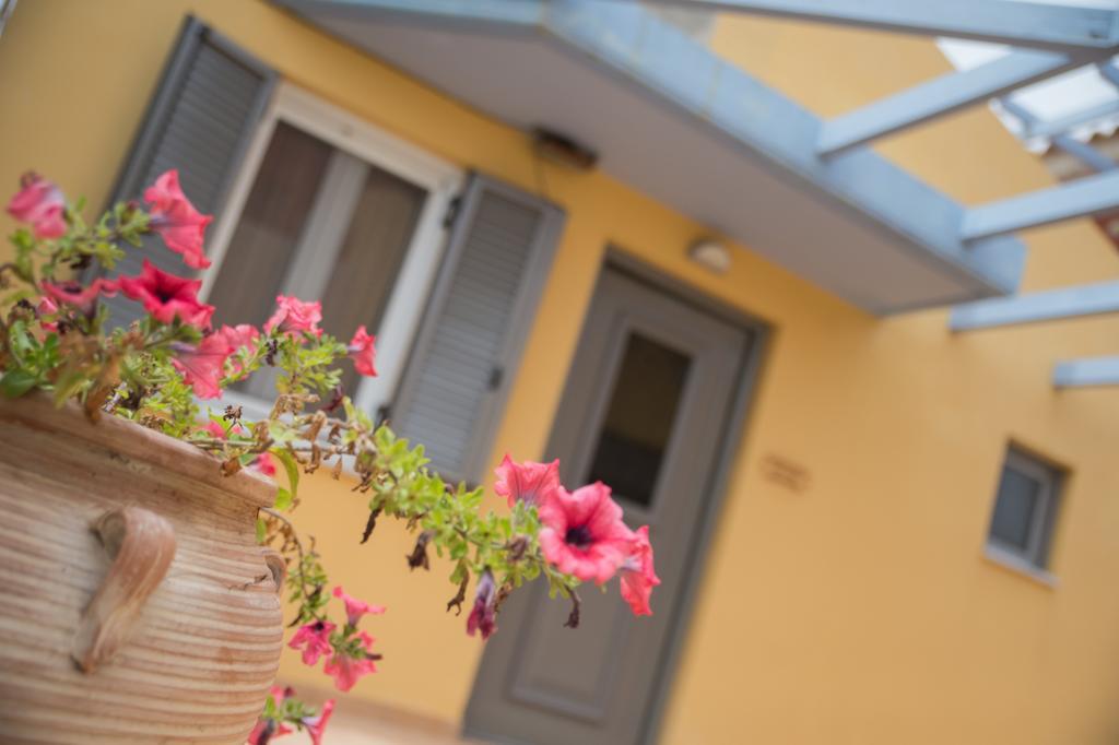 Niriides Apartment คิปปาริสเซีย ภายนอก รูปภาพ