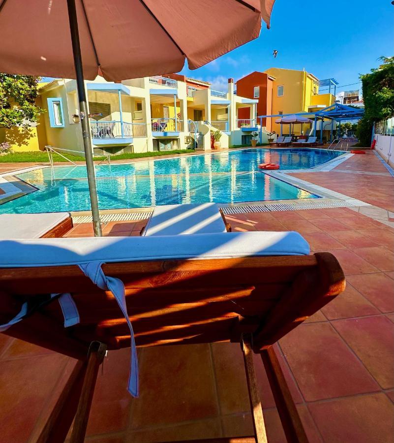 Niriides Apartment คิปปาริสเซีย ภายนอก รูปภาพ