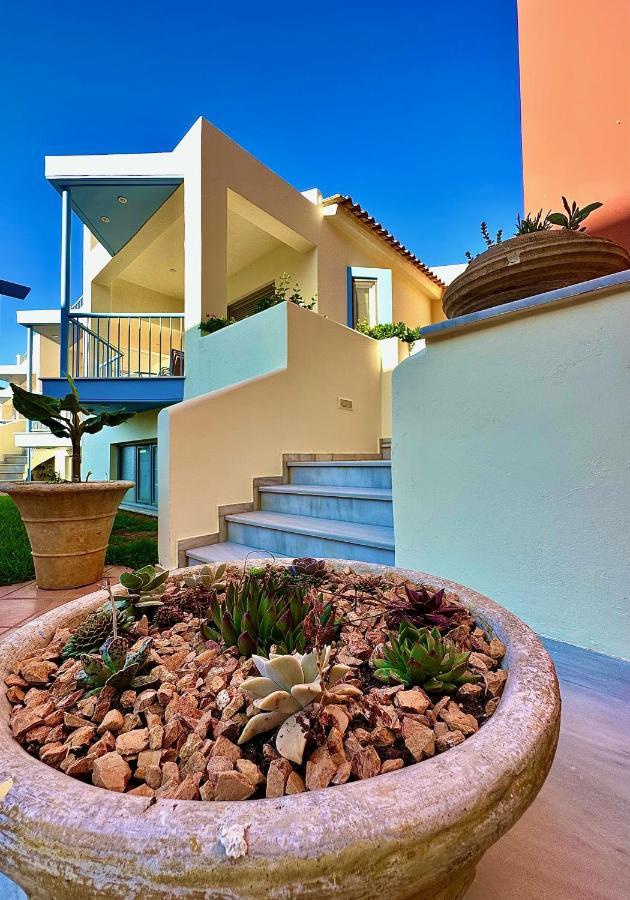 Niriides Apartment คิปปาริสเซีย ภายนอก รูปภาพ